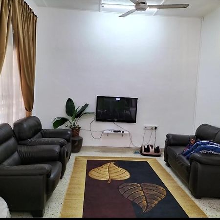 Che Na Homestay Pontian Pontian Kecil Εξωτερικό φωτογραφία